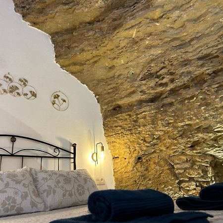 Casa Cueva Sol Y Luna Setenil Setenil De Las Bodegas Exterior photo